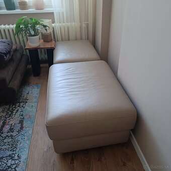 Kožený gauč a taburetky, - 2