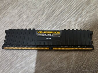 Vengeance LPX 32gb DDR4 - 2