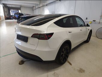 Tesla Model Y 2023 LR SoH 92 % / servis 5 ročná záruka / - 2