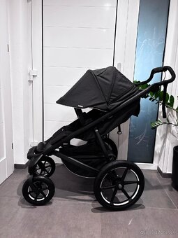 THULE Urban Glide 4-kolesový športový kočík Black
- 2