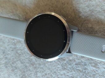 Garmin Vivoactive 4s top stav - 2