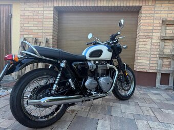 Triumph bonneneville t120 - 2