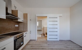 5 i nadštandardný RD s výhľadom na jazero - Trnovec n/Váhom - 2