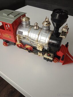 Vlakový rušeň a smetiarske auto - 2