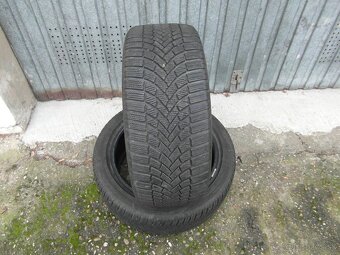 235/45 R18 - 2