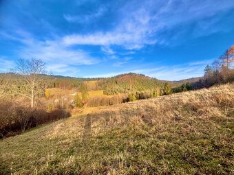 Predaj nádhernej usadlosti súboru a obrovských pozemkov v Oš - 2