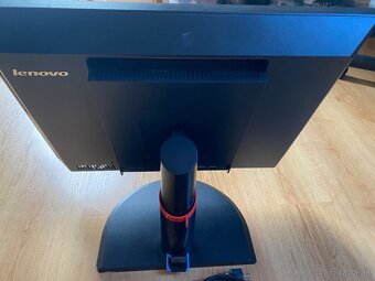 Predam pocitac AIO Lenovo ThinkCentre M72Z - 2