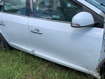 Rozpredam renault fluence - 2