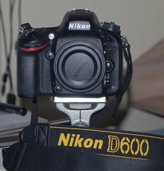 Nikon D 600 - 2