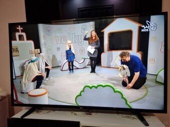 Predám LED TV LG 49LB550V Full HD - 2