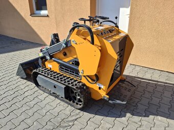 Mini pásový nakladač Skid Steer BCT 400 - 2