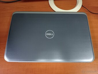 Dell Inspiron 5721 + Intel core i5 + 8gb ram + Windows 10 - 2