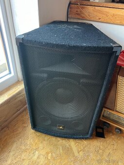 Zosilovac Yamaha + 2x pasivne repro MONACOR - 2