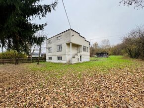 NA PREDAJ STARŠÍ DOM V STROPKOVE S POZEMKOM 4 479 m² - 2