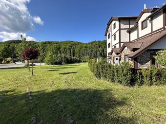 NA PREDAJ APARTMÁN VO VYHĽADÁVANOM TURISTICKOM CENTRE VALČA - 2