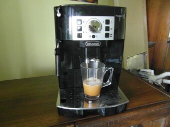 DeLonghi Magnifica S - 2