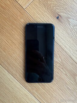 Apple iPhone SE (2020) 128GB cierny - 2