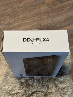 Pioneer DDJ-FLX4 + Roland Black Series kábel - 2