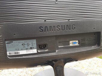 Predam monitor Samsung - 2