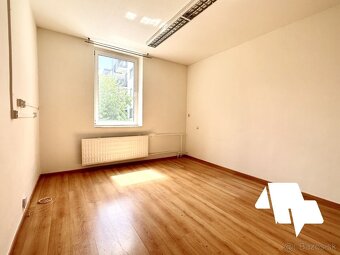 Podnájom - Kancelária č.7 - 16,74 m2 - Nitra, Staré mesto - 2