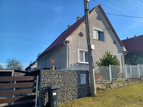 Rodinný dom Prievidza-Hradec,5+1,1380 m2, garáž, hosp.b. - 2