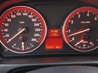 BMW 325xi 4x4 - 2