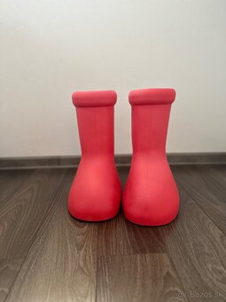 MSCHF Big Red Boots - 2