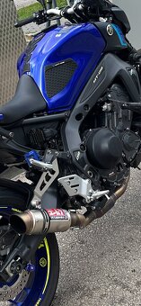 Yoshimura výfuk Yamaha MT 09 - 2