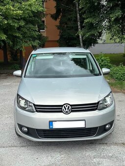 VW Touran 1.6 77 kW webasto - 2