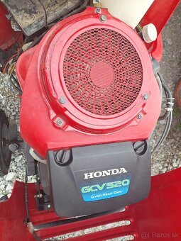 Traktorová kosačka honda 2 valec 15 ps - 2