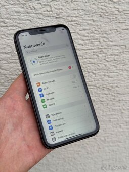 Apple iPhone 11 64GB Black - 2