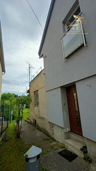 SHARK REAL - PREDAJ 2 IZBOVEHO RODINNEHO DOMU ZA CENU BYTU - - 2