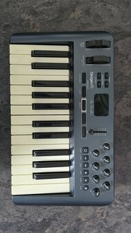M-Audio Oxygen 25 USB MIDI Controler - 2