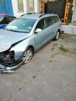 Volkswagen Passat Variant 2.0 TDI Comfortline DPF - 2