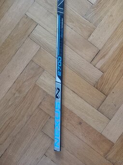Predám spájanú hokejku BAUER nexus - 2