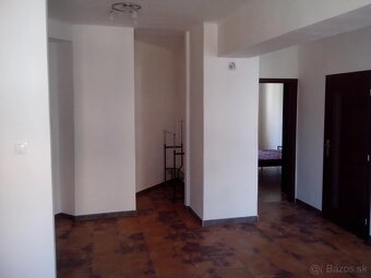 PRENÁJOM – veľký 2 iz byt na Nivách - 2