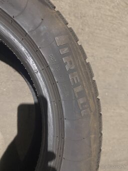 Predám zimné pneumatiky 215/60 R17 96H - 2