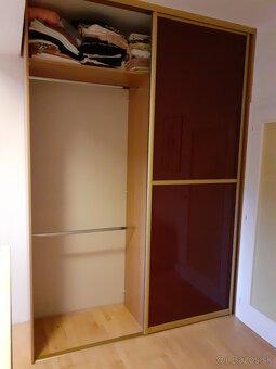 predám vstavanú šatníkovú skriňu - 2