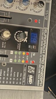 behringer eurorack pro ax1202fx - 2