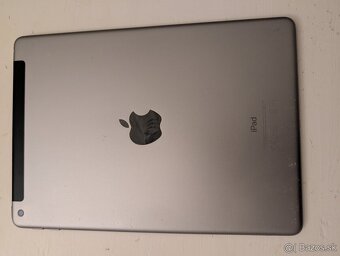 Apple iPad 9.7 LTE 128GB 5 generácia - 2