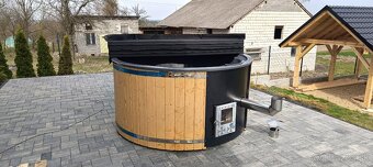 Kupacia kada vírivka - 2