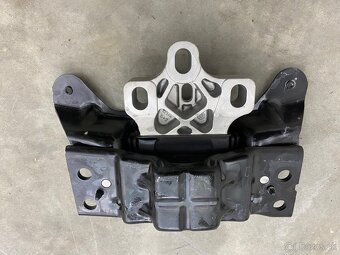 Uloženie prevodovky 5Q0199555BJ - 2