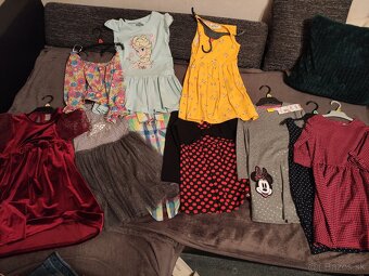 Balík dievčenského oblečenia - 2