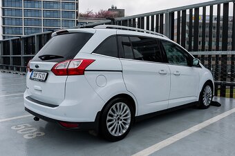 Ford Grand C-Max 2.0 TDCi TITANIUM (7-míst) - 2