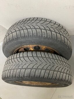 Sada 4 plechových diskov so zimnými pneu Dunlop - 2