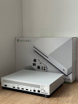 🎮 Xbox One S 1TB + 7 hier, Súrne Predám❗️ - 2