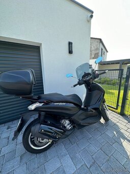 Piaggio beverly police 300 - 2
