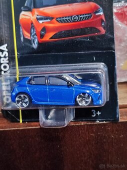 Opel Corsa 1:64 - 2