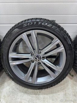 245/45 R18 DOT03/24 Pirreli + Original Disky VW Sebring - 2