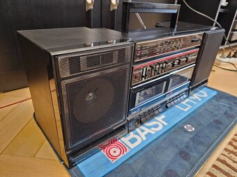 HITACHI TRK-W540 z roku 1986 - 2